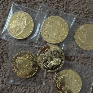 JOHN WICK MOVIE ACCURATE MEMORABILIA AS SEEN IN THE 4 series. 10 each .